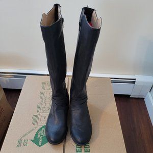 Life Stride Soft System Size 8 Black Boots